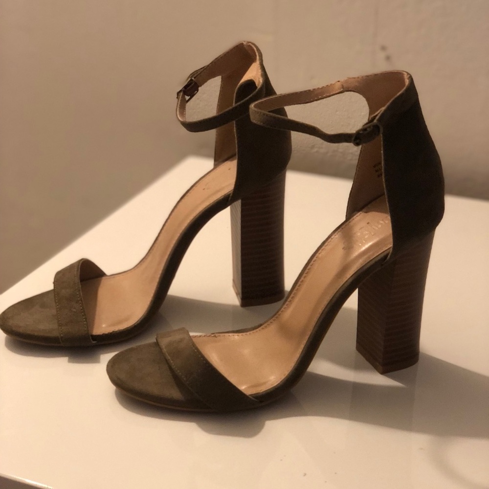 Charelotte russe block heel